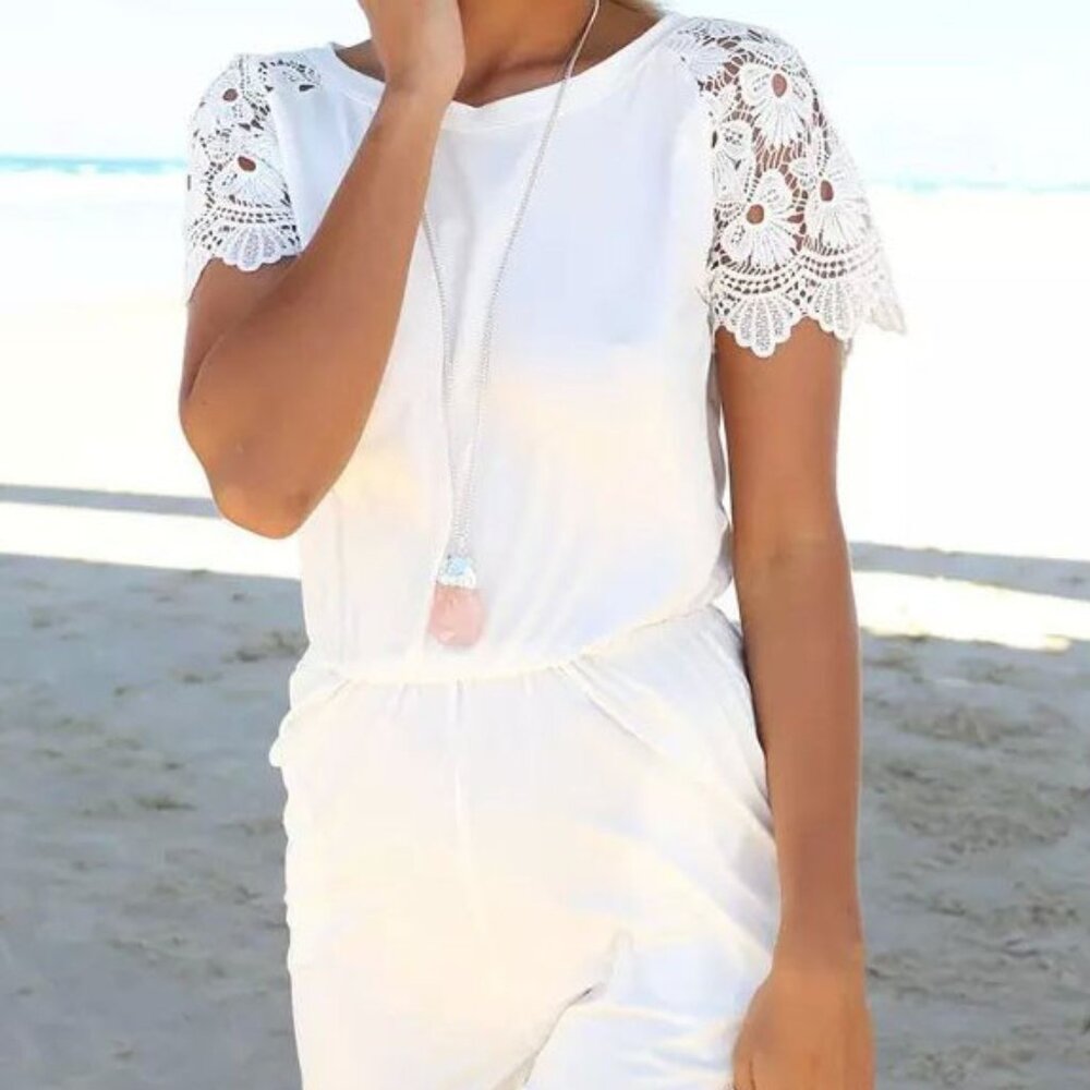 White short-jumpsuit